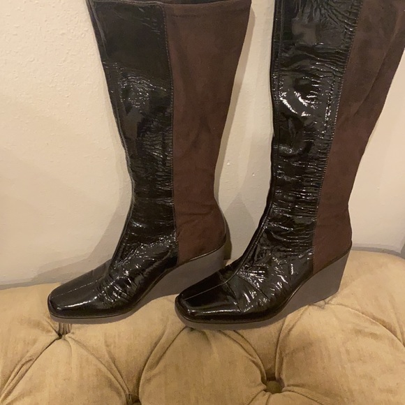Donald J pliner brown suede and patent leather wedge boots size 7.5